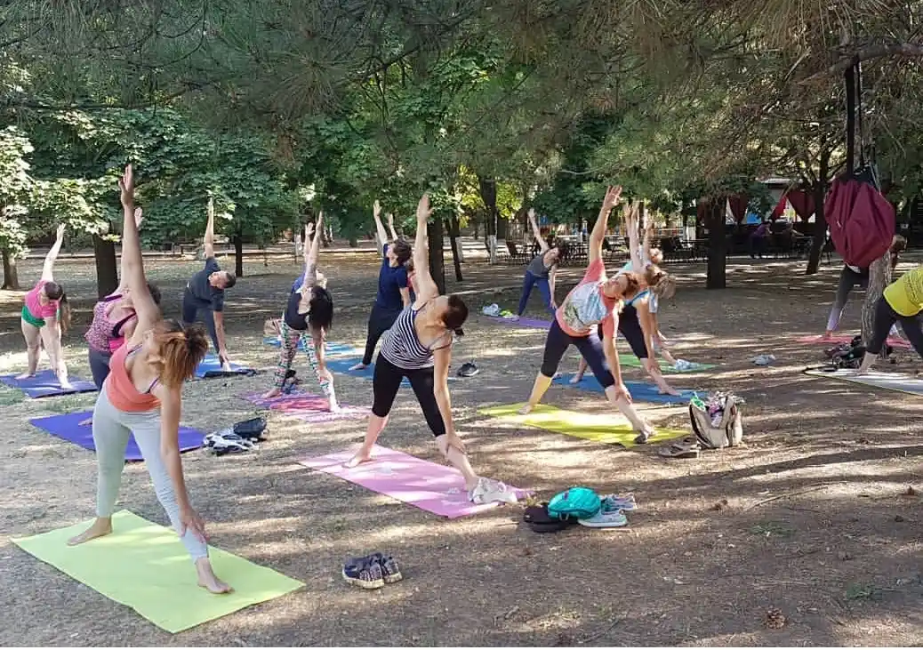 Йога на природе